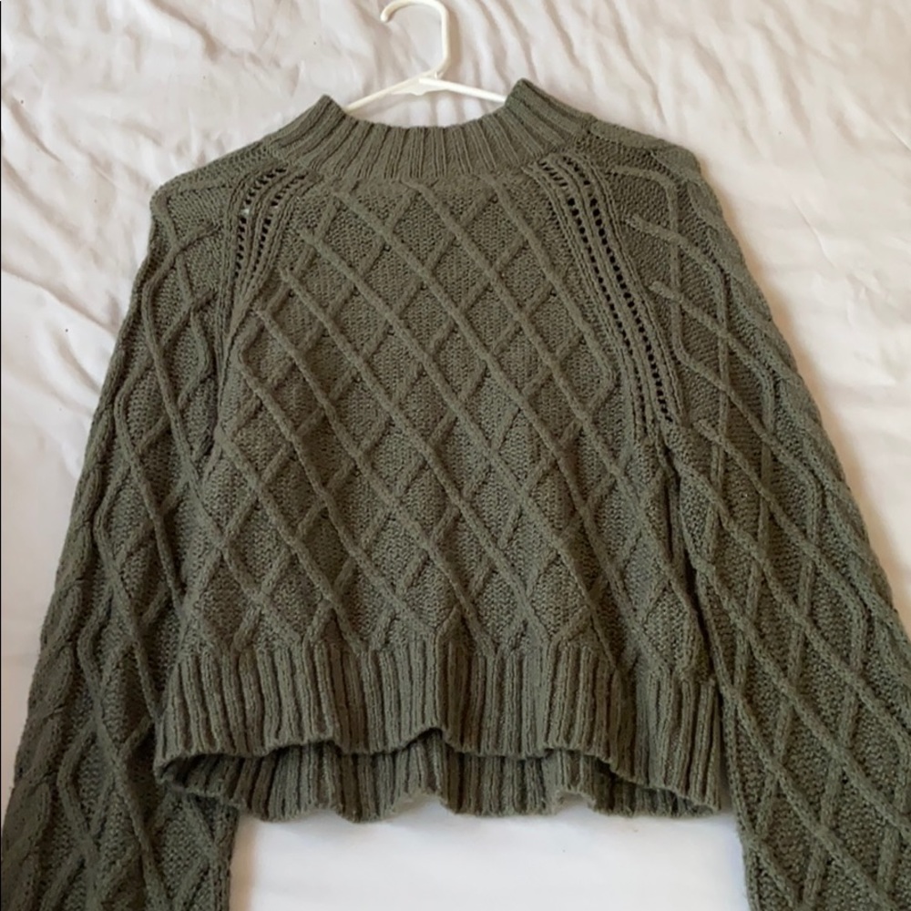 Olive Green Sweater SIZE SML AMERICAN EAGLE